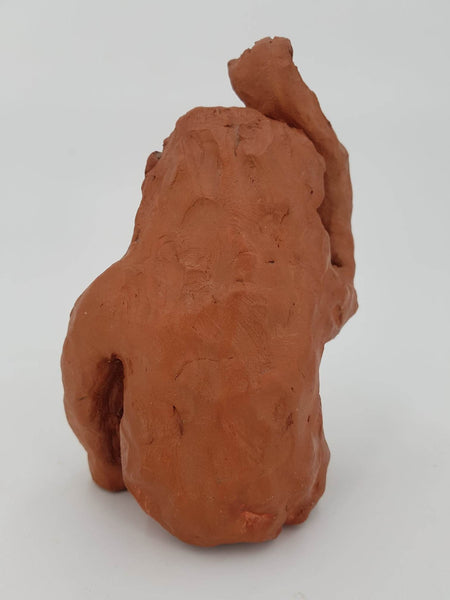 Rare sculpture Ouistiti en terre cuite rouge patinée par Claude Lanoix