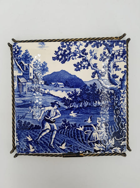 Ancien dessous de plat en faïence par Villeroy & Boch Metllach