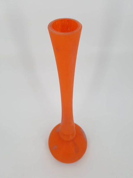 Vase "Berluze" soliflore Lorrain en pâte de verre de couleur orange