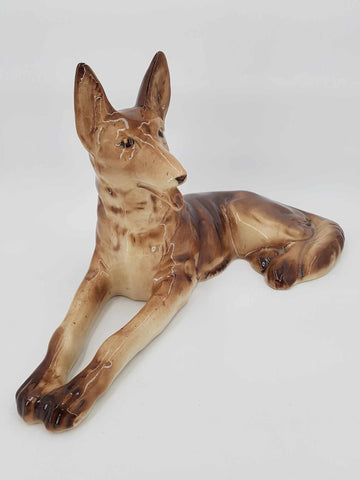 Grand chien en céramique estampillé Saint Clément France