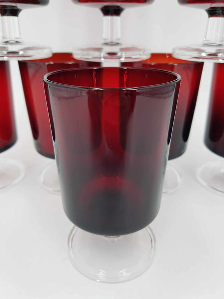 11 verres à vin vintage Luminarc de couleur rubis (1960)