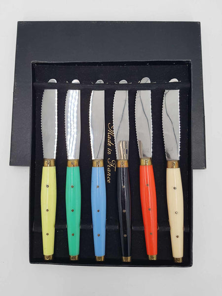 Ensemble de 6 couteaux vintage multicolores en bakélite et inox