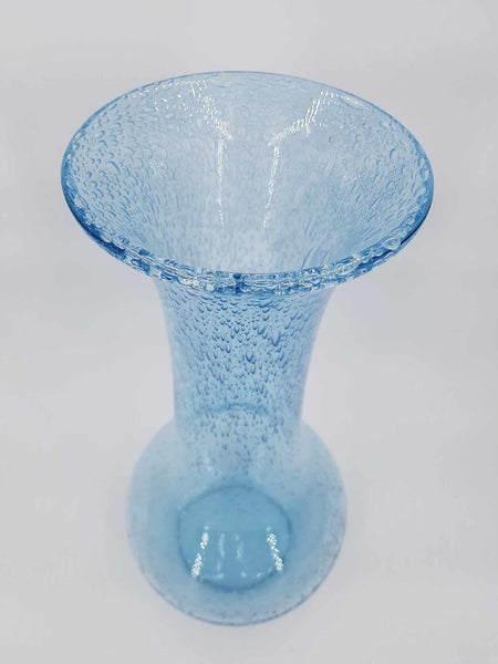 Grand vase en verre soufflé et bullé signé BIOT (46cm)