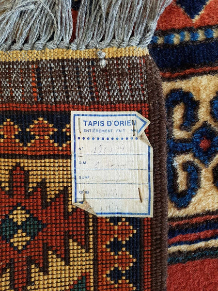 Tapis d'orient en laine entièrement fait main vendu avec son certificat d'authenticité