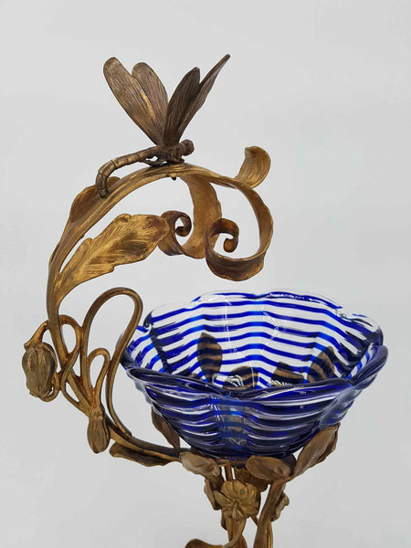 Coupe Art Nouveau en verre sur une une monture en bronze doré