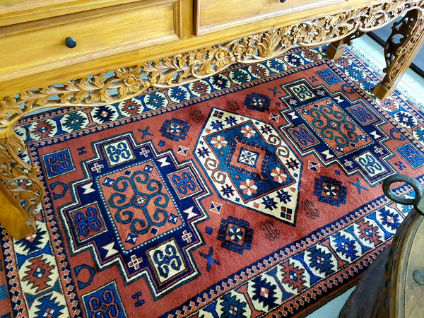 Tapis d'orient en laine entièrement fait main vendu avec son certificat d'authenticité