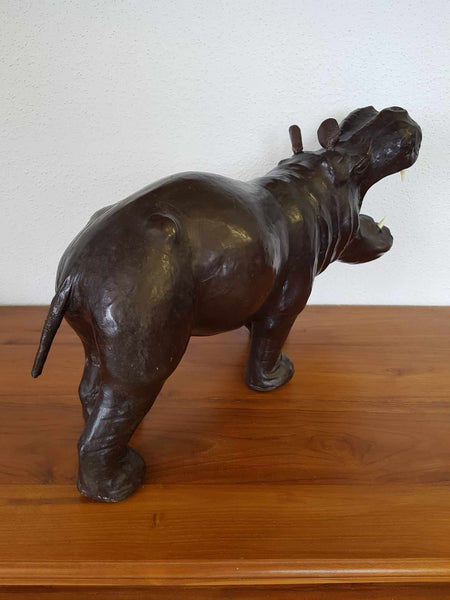 Hippopotame décoratif en cuir des années 60