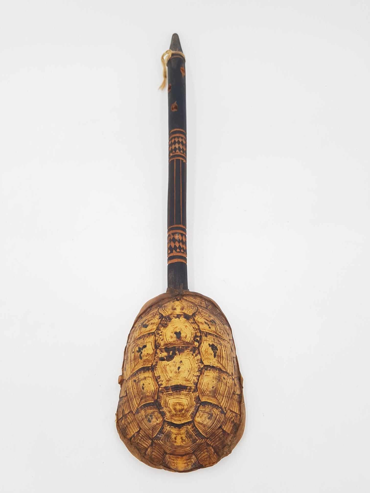 Ancien instrument de musique Africain en véritable carapace de tortue