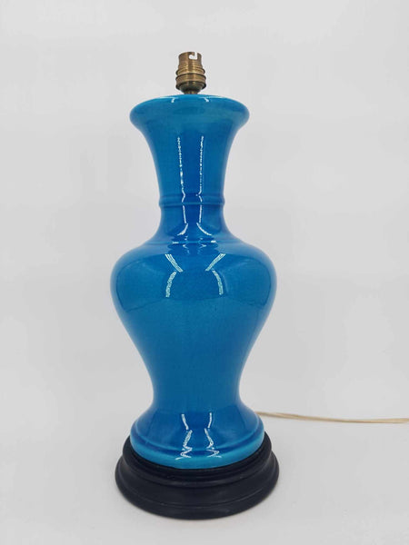 Ancien pied de lampe en céramique craquelée de couleur bleu