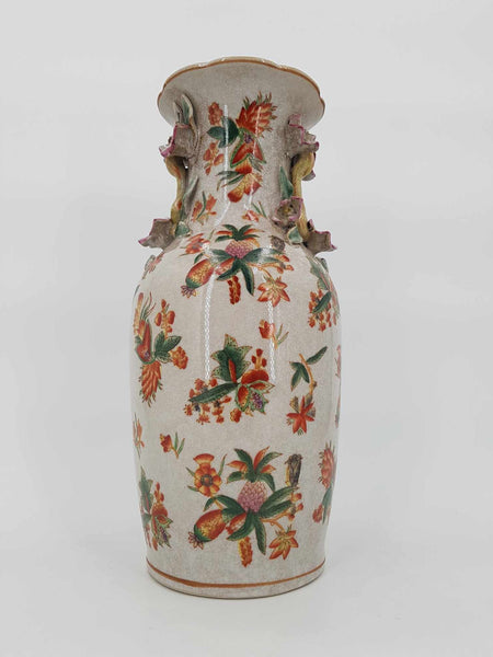 Vase Chinois Art d'Asie en porcelaine au décor de fleurs polychrome (Début du XXe siècle)