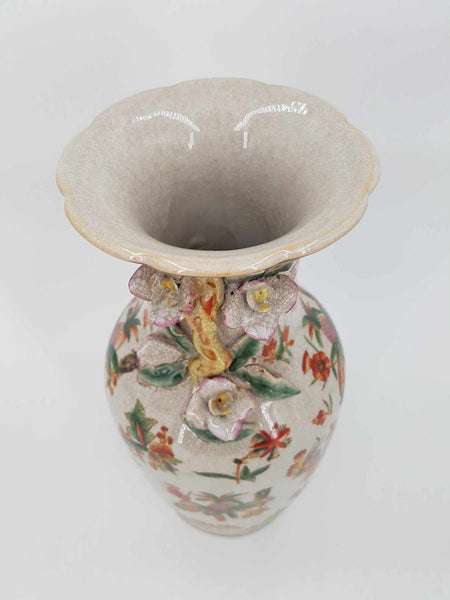 Vase Chinois Art d'Asie en porcelaine au décor de fleurs polychrome (Début du XXe siècle)