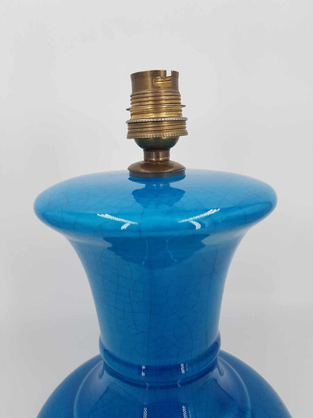 Ancien pied de lampe en céramique craquelée de couleur bleu