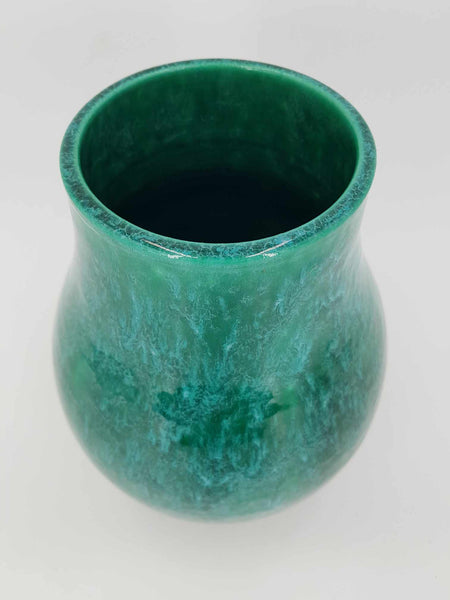 Vase en céramique à glaçure de couleur verte signé par la Poterie d'Accolay (1950-1960)