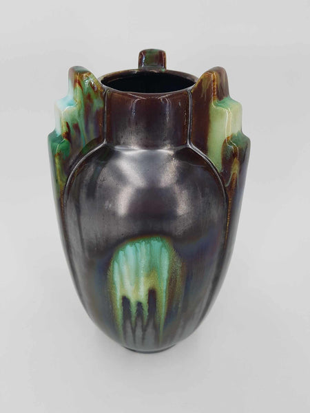 Vase en céramique à glaçure polychrome par la Faïencerie de Thulin en Belgique