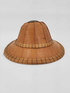 Chapeau traditionnel Thaïlandais en bambou et palmier