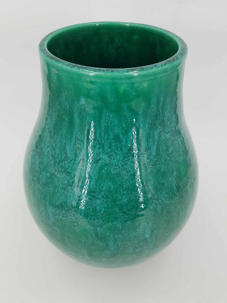 Vase en céramique à glaçure de couleur verte signé par la Poterie d'Accolay (1950-1960)