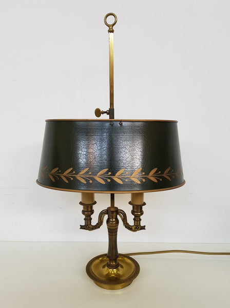 Lampe bouillotte style Louis XVI en bronze avec abat-jour ajustable en métal