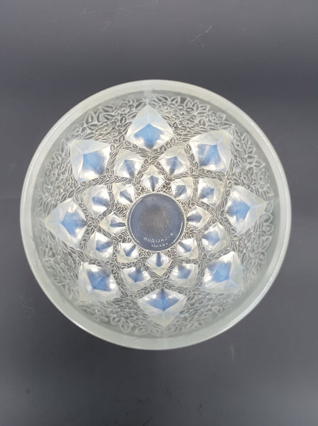 LALIQUE René (1860-1945) Vase Rampillon en verre pressé et moulé à cabochons opalescents