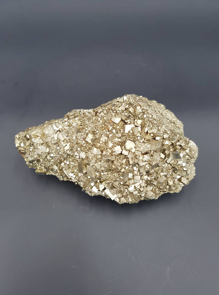 Beau bloc de Pyrite brute de qualité extra (1,2 kg)