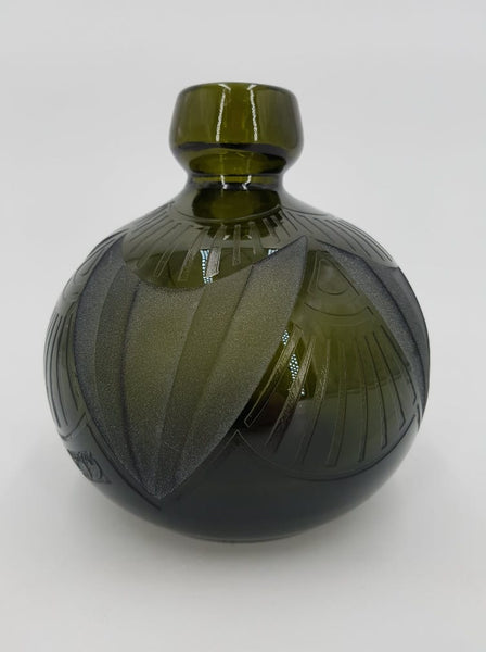 Vase boule Art déco en verre forme géométrique dégagé à l'acide par Auguste Claude Heiligenstein signé Legras