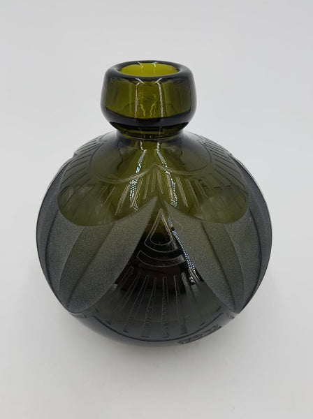 Vase boule Art déco en verre forme géométrique dégagé à l'acide par Auguste Claude Heiligenstein signé Legras