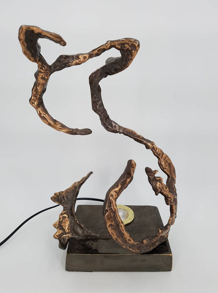 Grande sculpture représentant un chat en bronze signé Yves LOHE (1947)