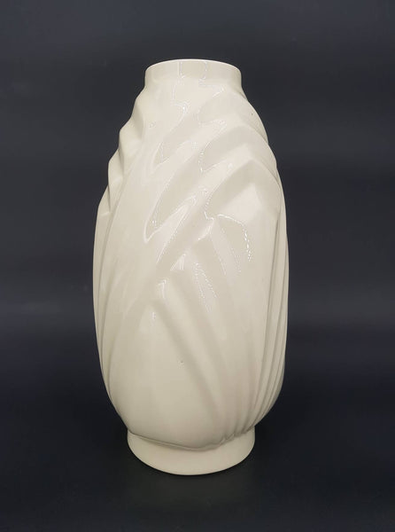 Charles Catteau Vase Boch Frères en céramique monochrome à motif géométrique (1930)