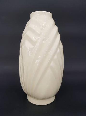 Charles Catteau Vase Boch Frères en céramique monochrome à motif géométrique (1930)