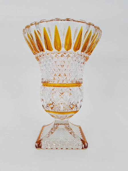 Paire de vases Médicis en cristal ciselé des années 70