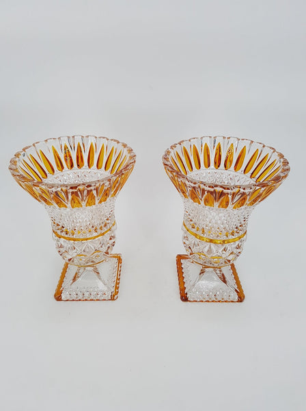 Paire de vases Médicis en cristal ciselé des années 70