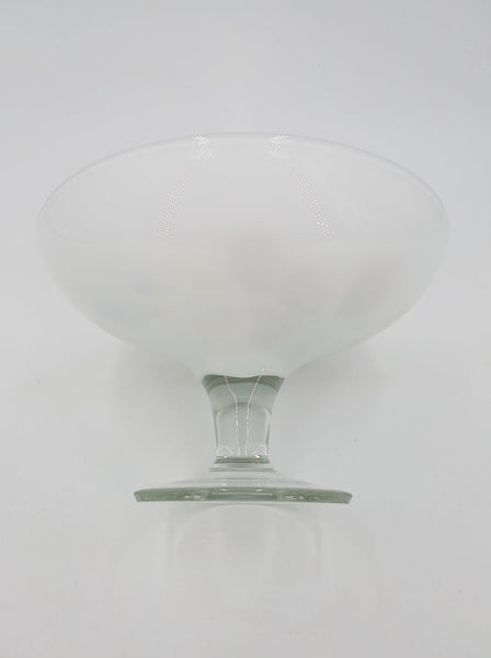 Coupe en verre estampillée John Richards