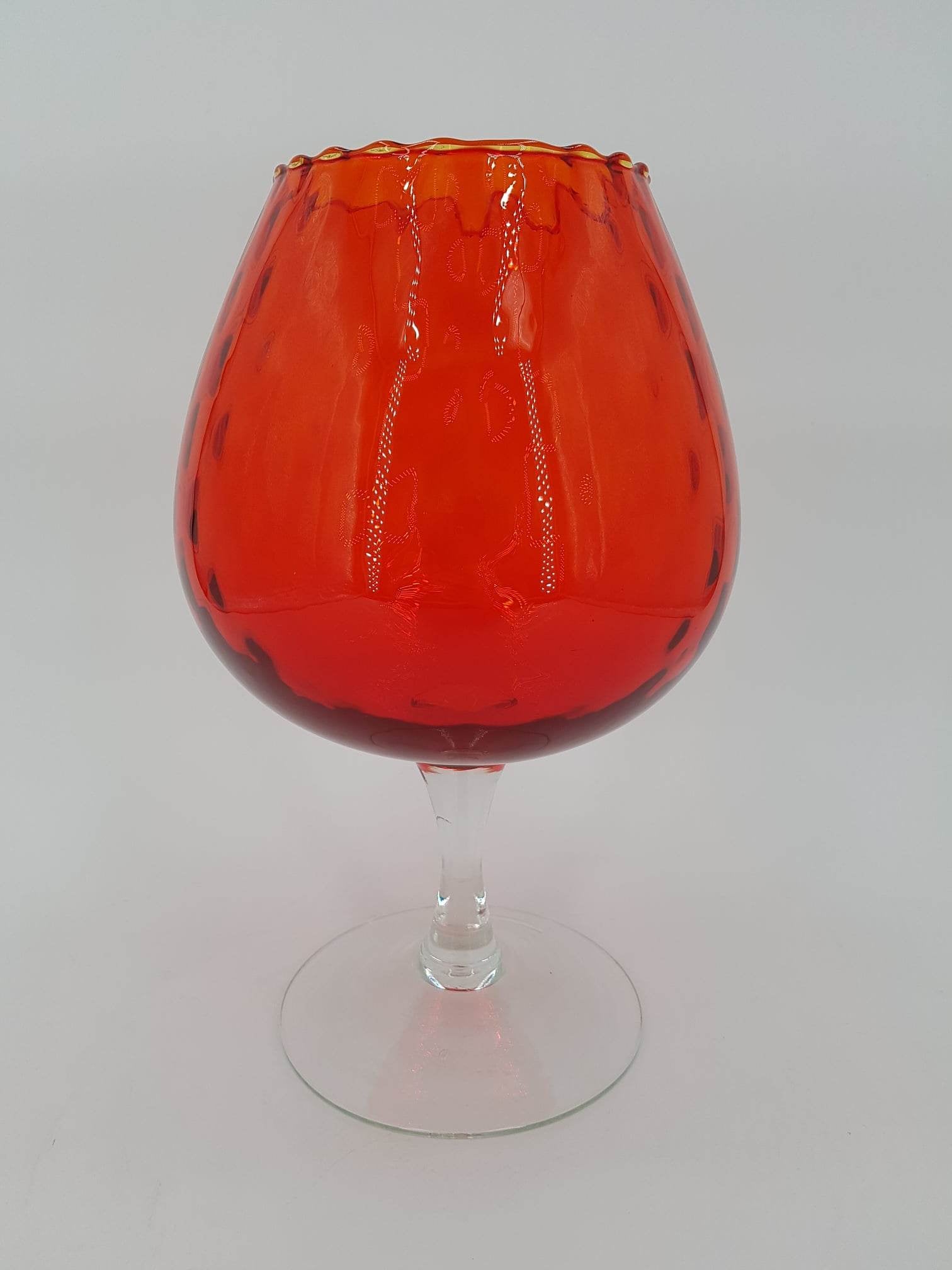 Vase vintage en verre d'Empoli de couleur rouge