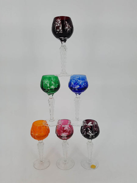6 verres à liqueur Roemer colorés en cristal doublé et ciselé main