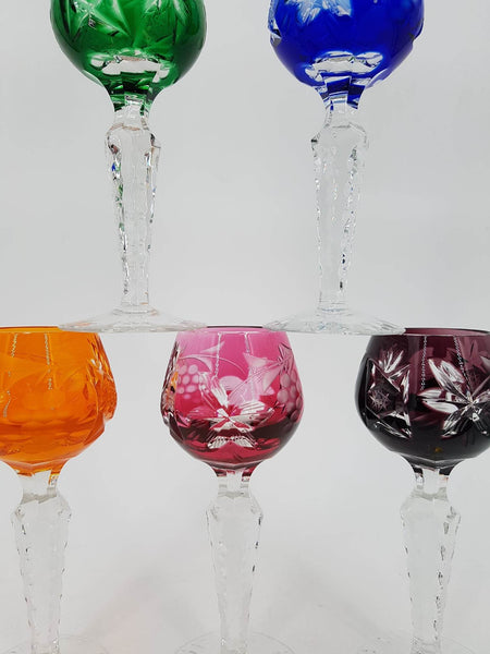 6 verres à liqueur Roemer colorés en cristal doublé et ciselé main