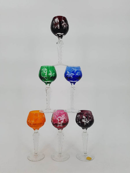 6 verres à liqueur Roemer colorés en cristal doublé et ciselé main