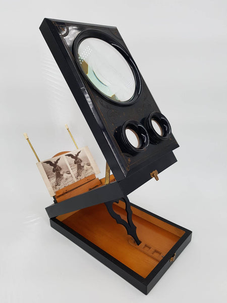 Graphoscope Napoléon III en bois noirci de la fin du XIXe siècle